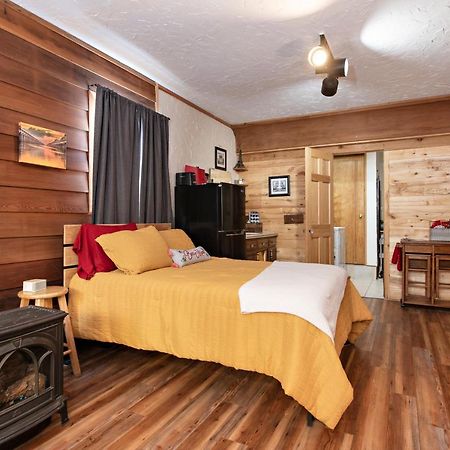 Wanderer Studio, An Off Grid Mountain Guest Studio With Fantastic Views Glenwood Springs Esterno foto