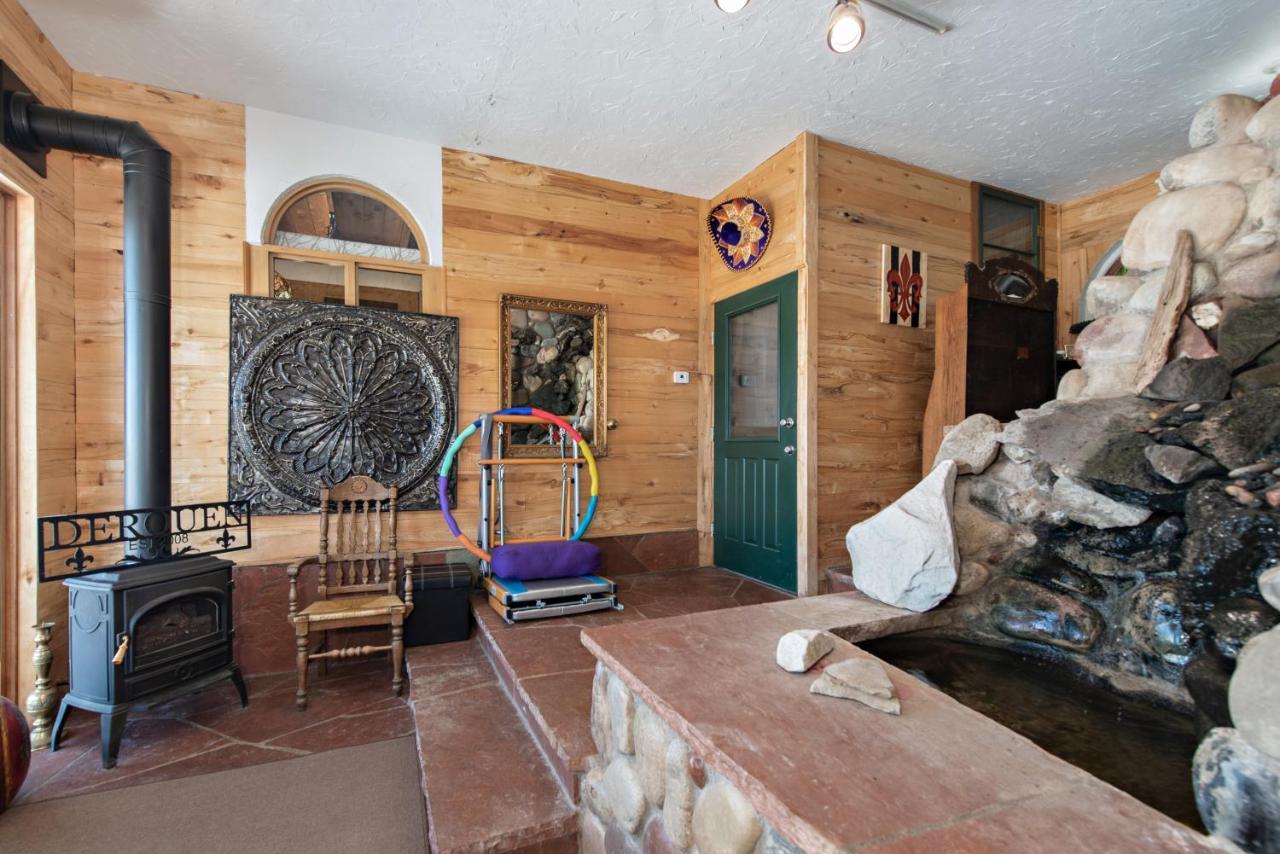 Wanderer Studio, An Off Grid Mountain Guest Studio With Fantastic Views Glenwood Springs Esterno foto